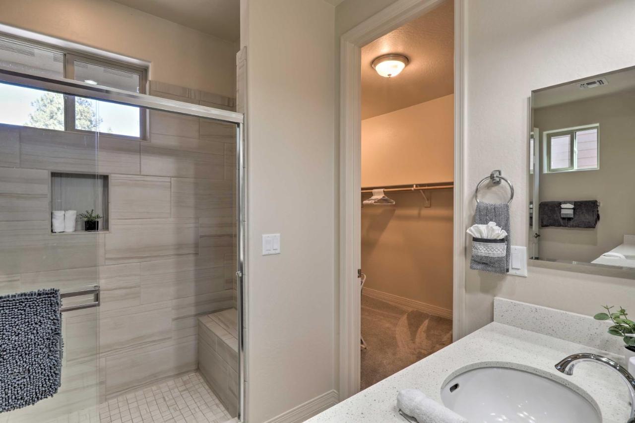 Centrally Located Vacation With Patio