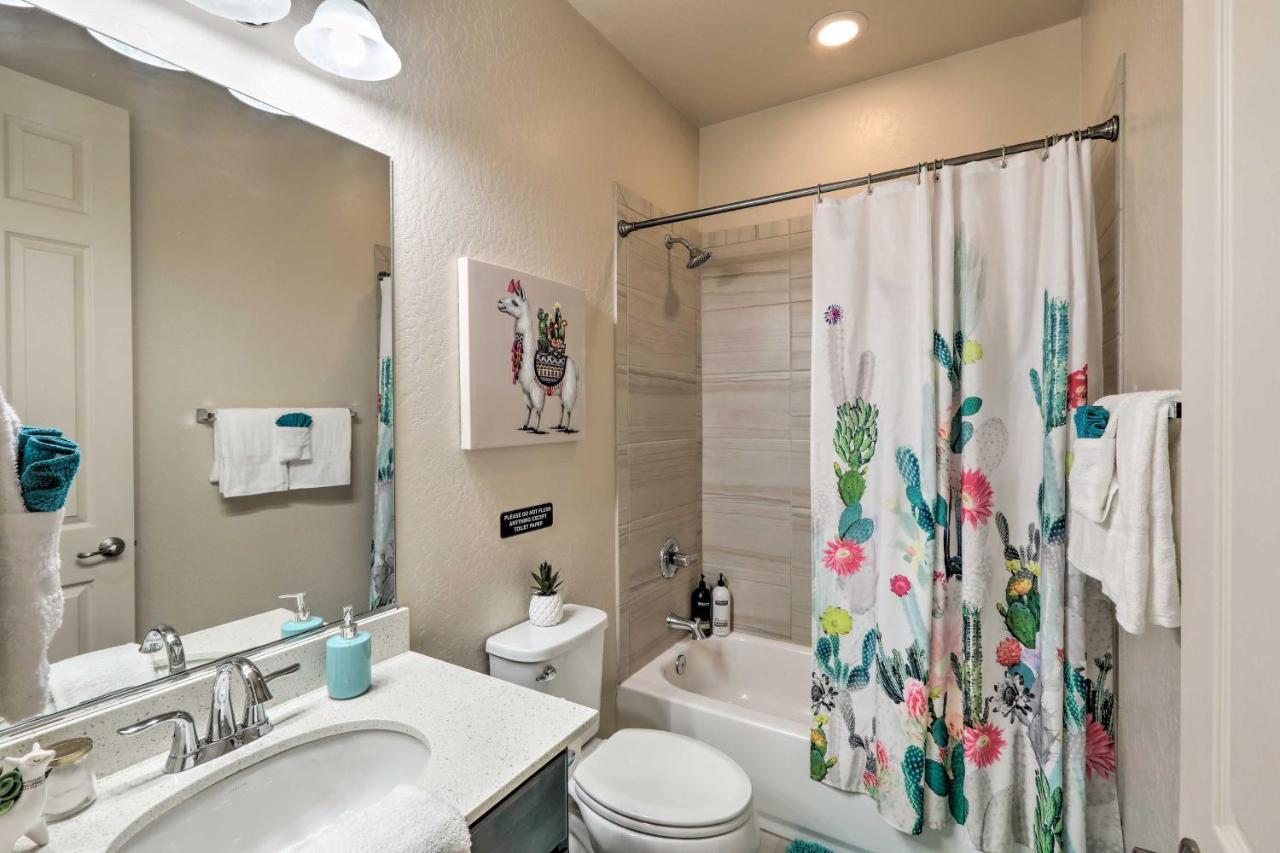 Centrally Located Vacation With Patio
